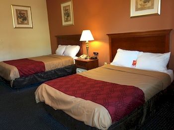 Econo Lodge נורווק מראה חיצוני תמונה